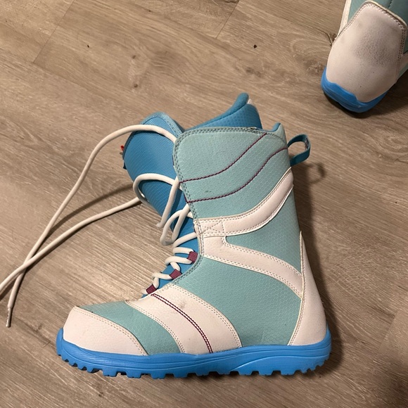 Burton Women’s Coco Sz 10 Snowboard Boots - Picture 7 of 11